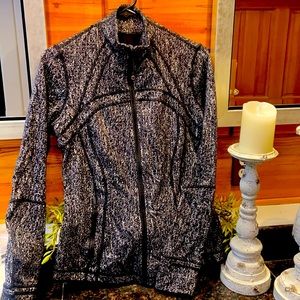 Lululemon vented zip up Jacket